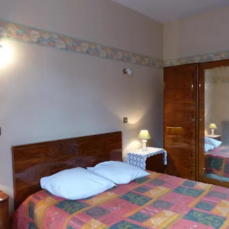 Maison Avec Cour, 4 Chambres, Parking, Proche Commerces Et Loisirs A 8km De Vichy - Fr-1-489-248 בית נופש Saint-Germain-des-Fosses